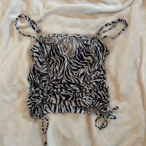 zebra top from princess polly size 2
